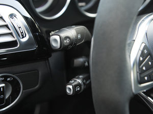 2015��AMG CLS 63 4MATIC �п؅^