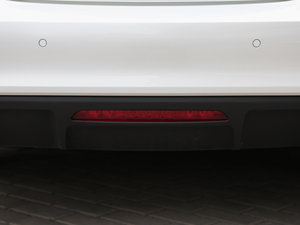 2015��AMG CLS 63 4MATIC �������^