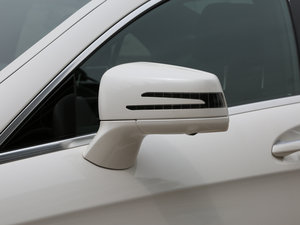 2015��AMG CLS 63 4MATIC �������^