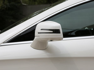 2015��AMG CLS 63 4MATIC �������^