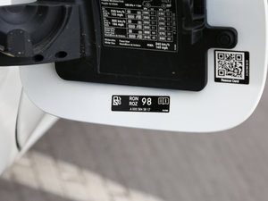 2015��AMG CLS 63 4MATIC �������^