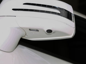 2015��AMG CLS 63 4MATIC �������^