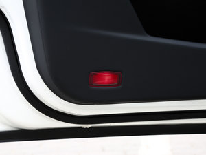 2015��AMG CLS 63 4MATIC ���g����