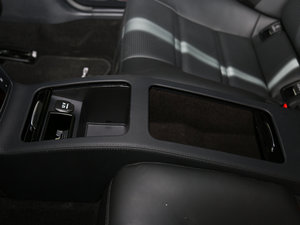 2015��AMG CLS 63 4MATIC ���g����