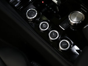 2015��A(y��)MG CLS 63 4MATIC �п؅^(q��)