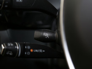 2015��AMG CLS 63 4MATIC �п؅^