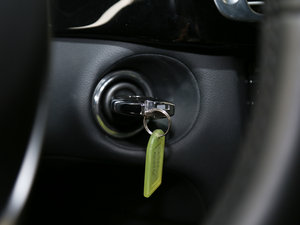 2015��AMG CLS 63 4MATIC �п؅^