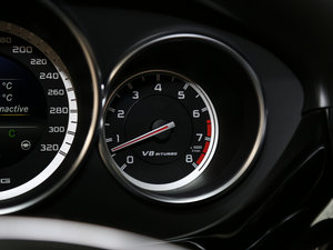 2015��AMG CLS 63 4MATIC �п؅^