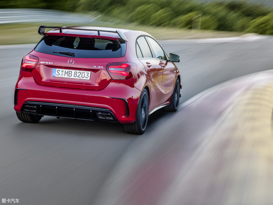 2016款奔驰a级amg a 45 4matic amg