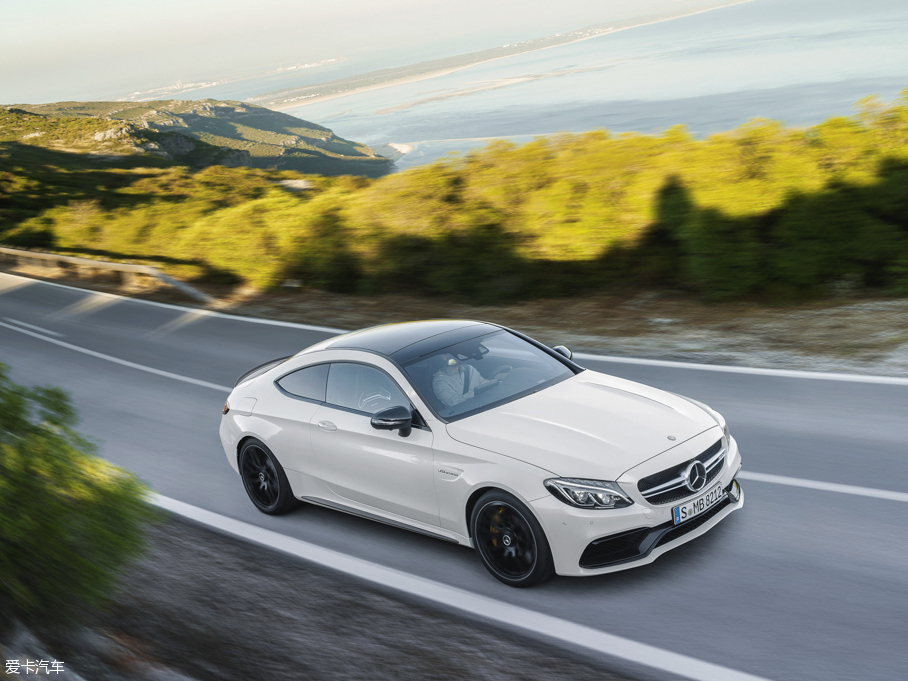 2016YCAMG AMG C 63 S Coupe