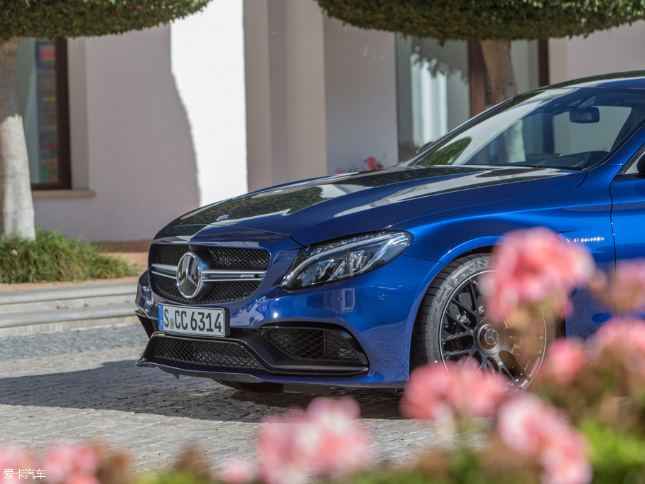 2016YCAMG AMG C 63 S Coupe