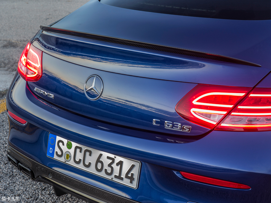 2016YCAMG AMG C 63 S Coupe