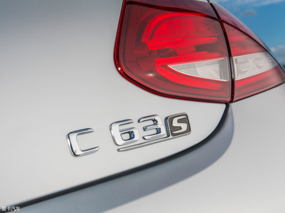 2016YCAMG AMG C 63 S Coupe