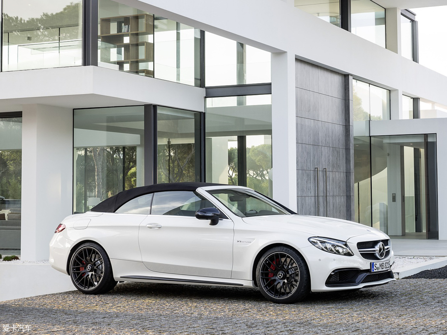 2016YC(j)AMG AMG C 63 S Cabriolet