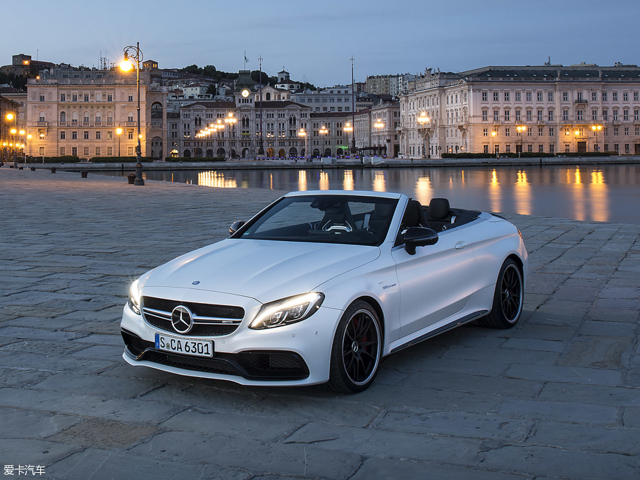 2016YCAMG AMG C 63 S Cabriolet