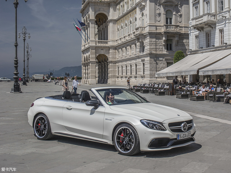 2016YCAMG AMG C 63 S Cabriolet