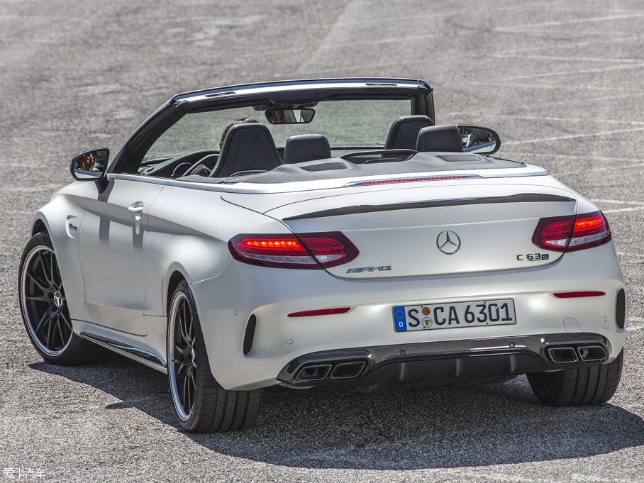 2016YC(j)AMG AMG C 63 S Cabriolet
