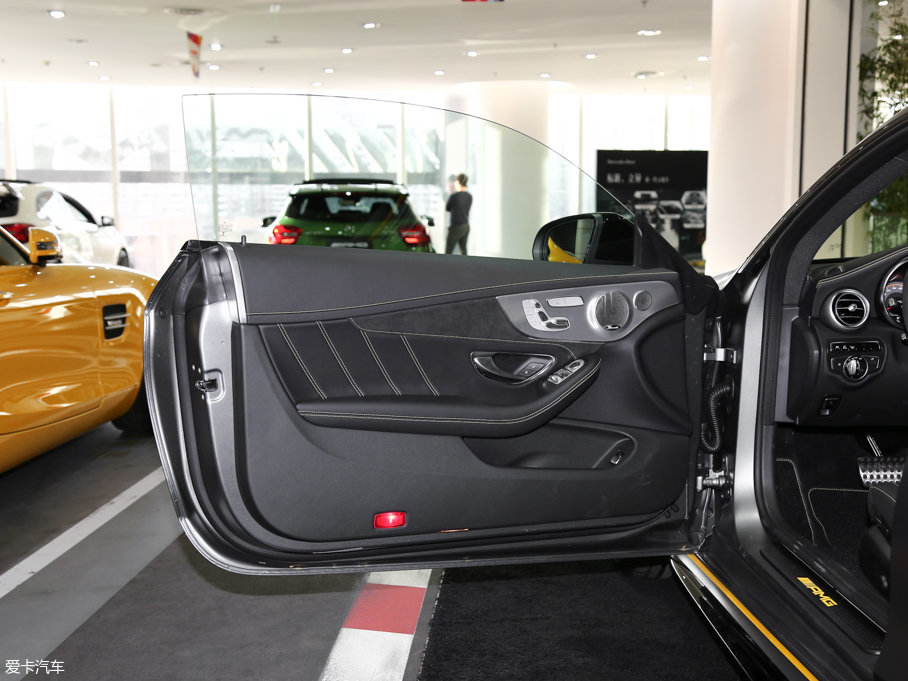 2016��YC��(j��)AMG AMG C 63 Coupe ������