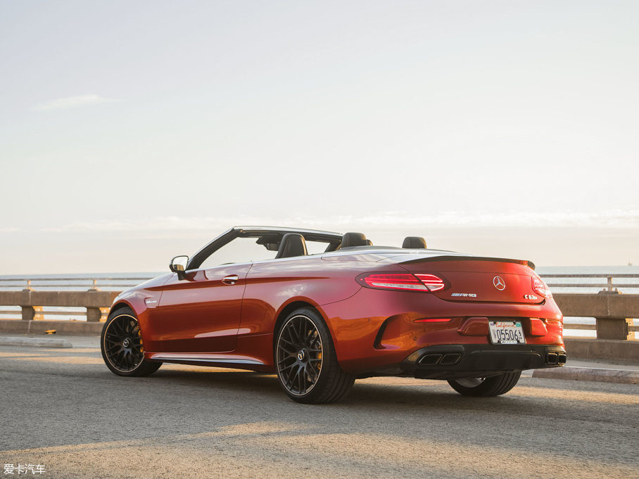 2016YC(j)AMG AMG C 63 S Cabriolet