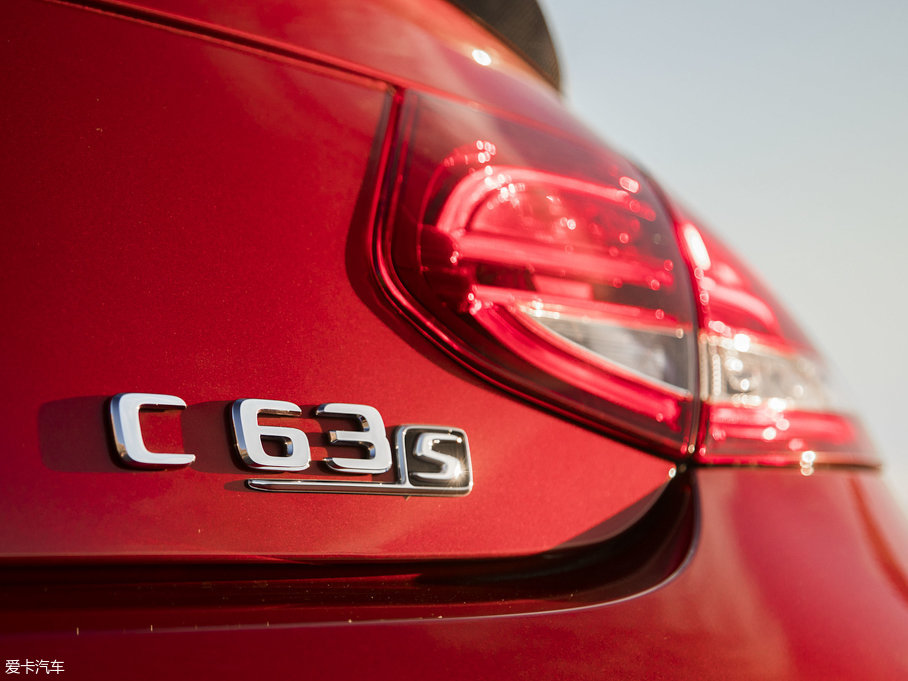 2016YC(j)AMG AMG C 63 S Cabriolet