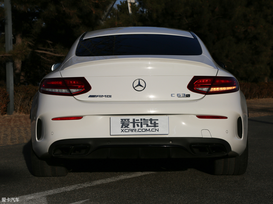 2016YCAMG AMG C 63 S Coupe