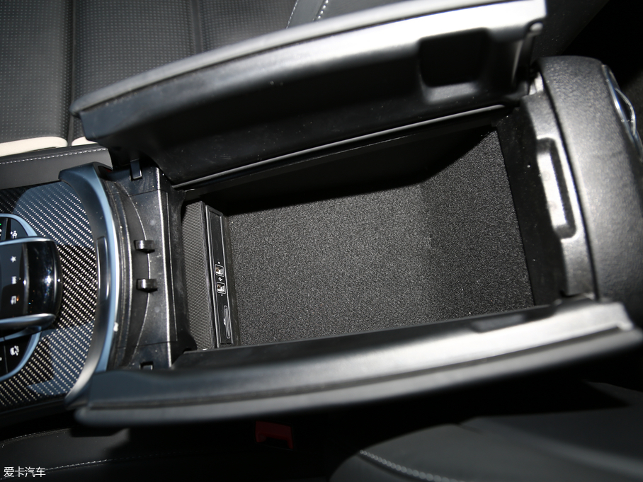 2016YCAMG AMG C 63 S Coupe