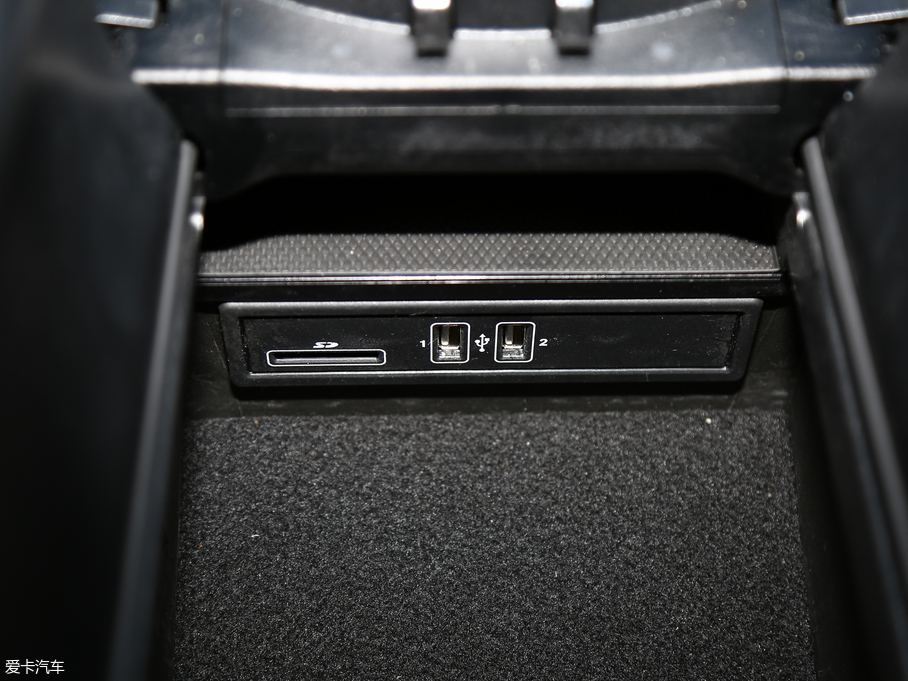 2016YC(j)AMG AMG C 63 S Coupe