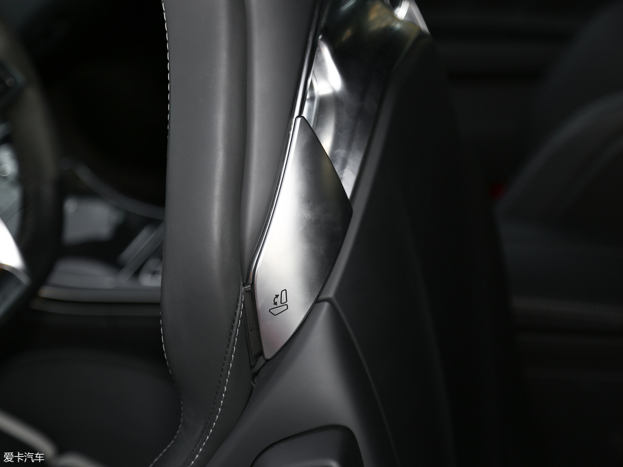 2016YCAMG AMG C 63 S Coupe