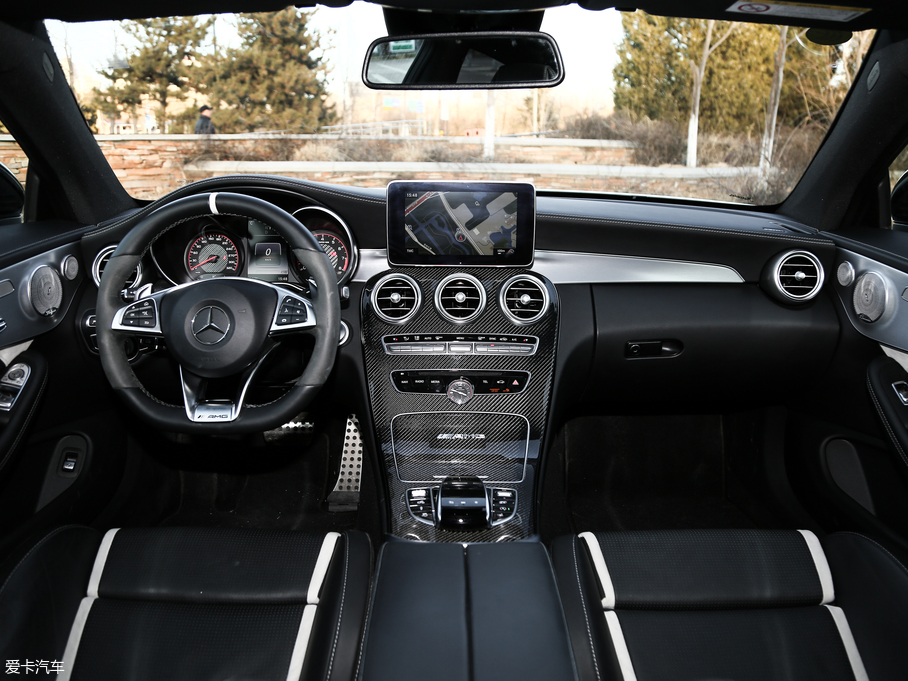 2016YCAMG AMG C 63 S Coupe