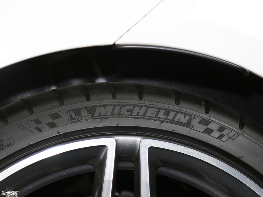 2016YCAMG AMG C 63 Coupe