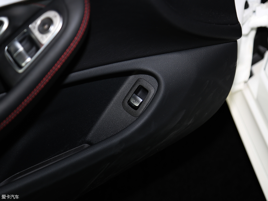 2016YCAMG AMG C 63 Coupe