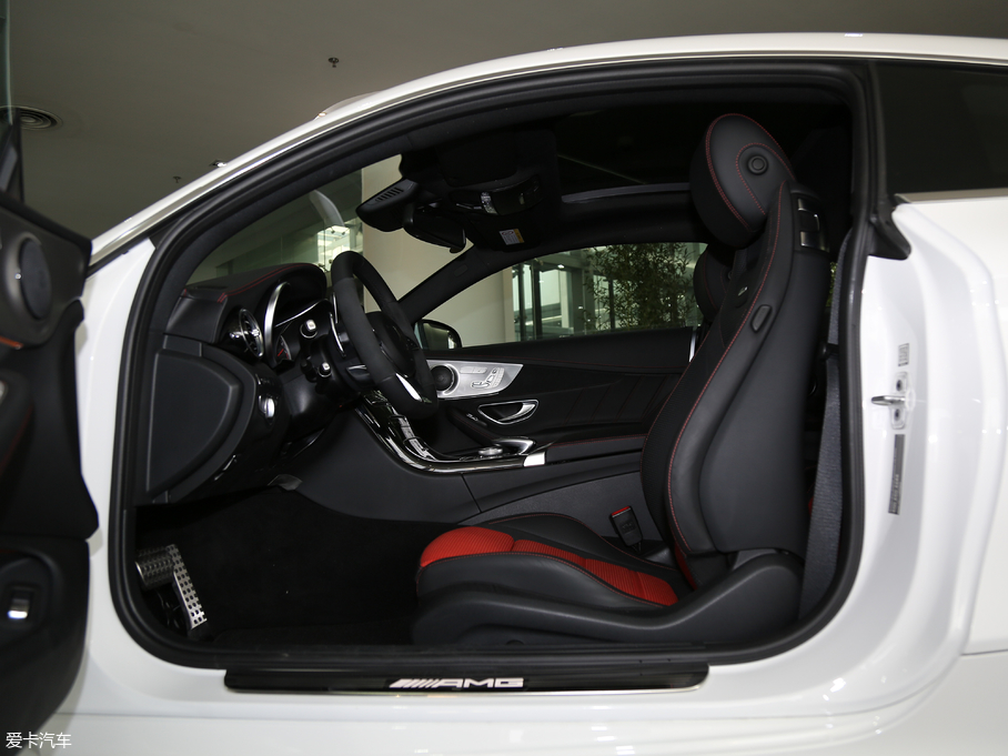 2016YCAMG AMG C 63 Coupe