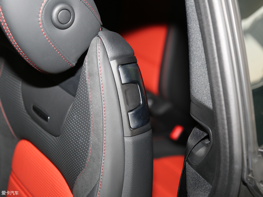 2016YC(j)AMG AMG C 63 Coupe