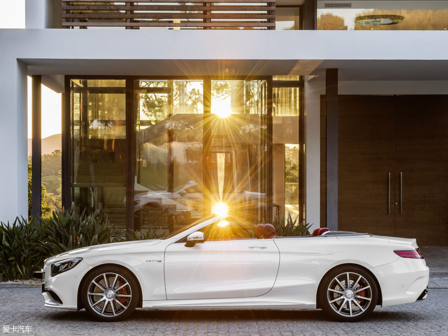 2015��AMG S������ ������