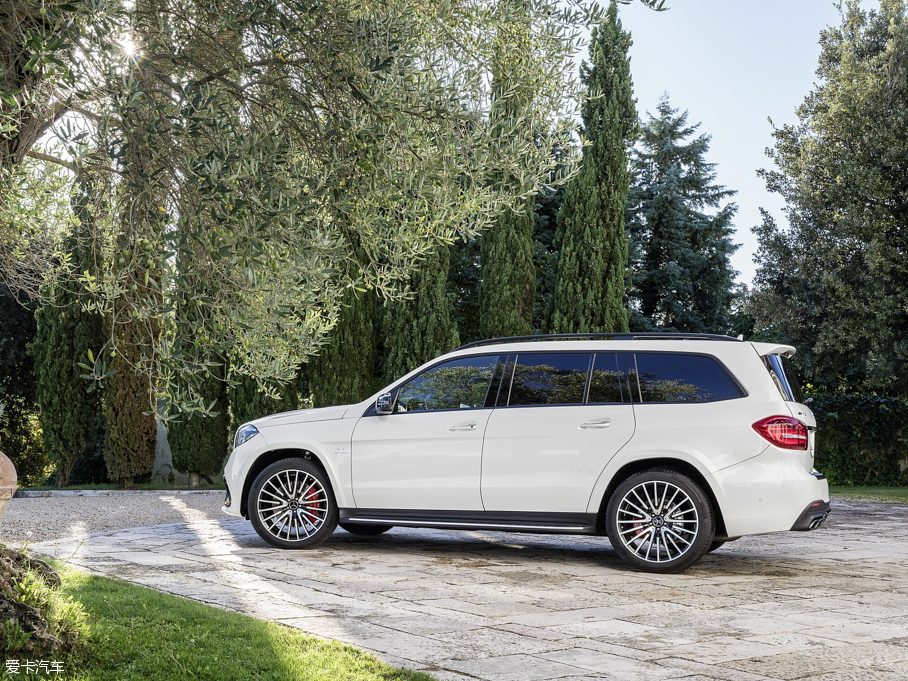 2016YGLSAMG AMG GLS 63 4MATIC