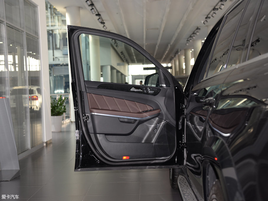 2016YGLSAMG AMG GLS 63 4MATIC