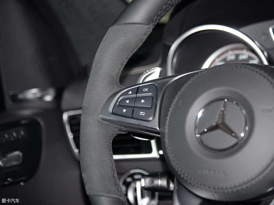 2016YGLSAMG AMG GLS 63 4MATIC