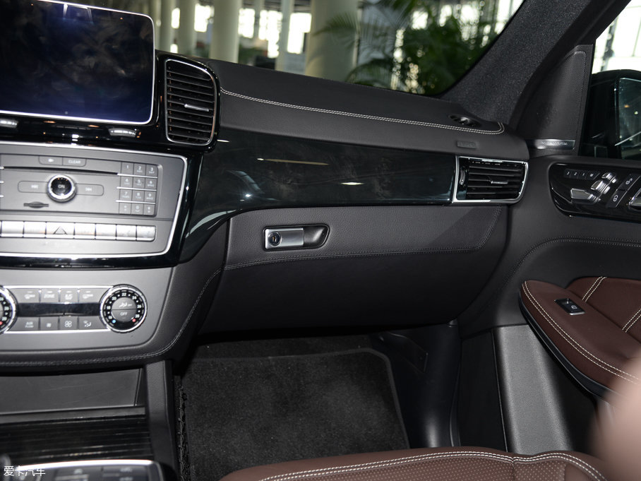 2016YGLSAMG AMG GLS 63 4MATIC