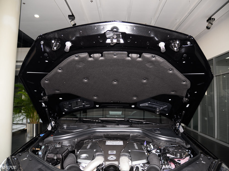 2016YGLSAMG AMG GLS 63 4MATIC