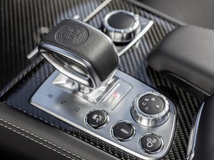 2016��AMG SL 63 �п؅^
