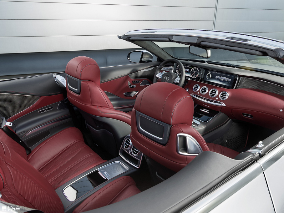 2016��A(y��)MG S��(j��)���� AMG S 63 4MATIC Cabriolet Edition 130