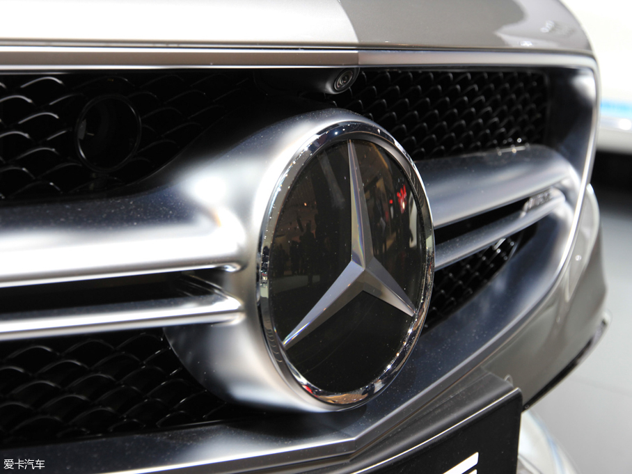 2016��AMG S������ AMG S 63 4MATIC Cabriolet Edition 130