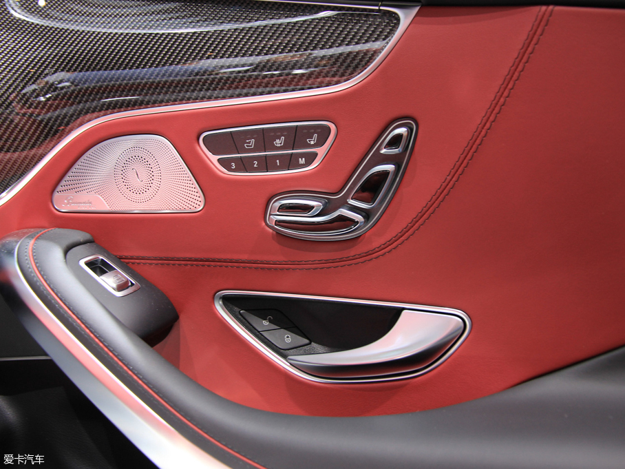 2016��AMG S������ AMG S 63 4MATIC Cabriolet Edition 130