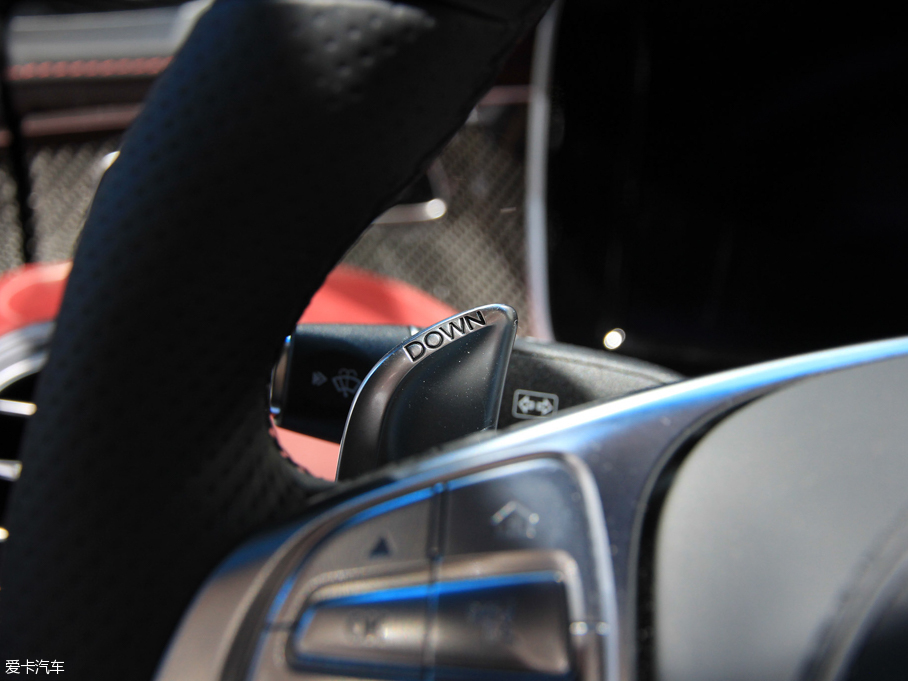 2016��A(y��)MG S��(j��)���� AMG S 63 4MATIC Cabriolet Edition 130