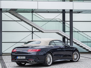 2016��AMG S 65 Cabriolet ���w���^