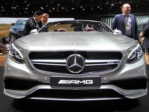 2016��AMG S 63 4MATIC Cabriolet Edition 130 ���w���^