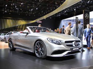 2016��AMG S 63 4MATIC Cabriolet Edition 130 ���w���^
