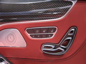 2016��AMG S 63 4MATIC Cabriolet Edition 130 ���g����