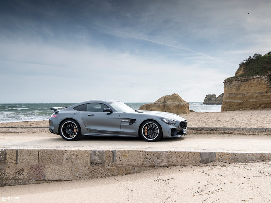 2017YAMG GT AMG GT R