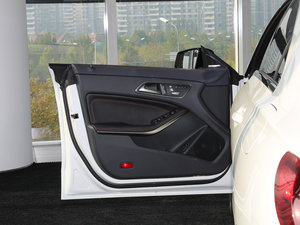 2016AMG CLA 45 {λ܇T